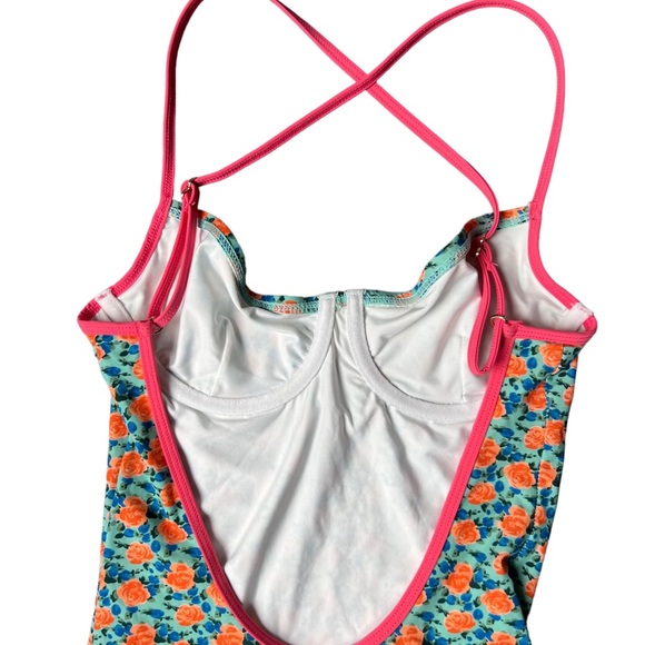 Marc by Marc Jacobs Jerrie Rose One Piece Swimsuit in Pale Jade Multi Size Small - Picture 15 of 15